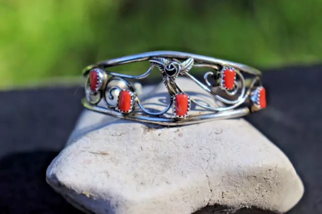 Delicate Navajo Sterling Silver Red Coral Cuff Bracelet - Jerry Cowboy - 11.7g