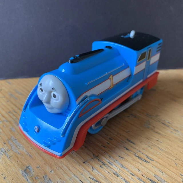Streamline Thomas THOMAS & FRIENDS Trackmaster Revolution Motorised Train - Streamline ...