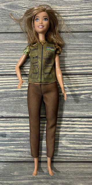 CAREER BARBIE NATIONAL Geographic Photojournalist Doll You Can Be