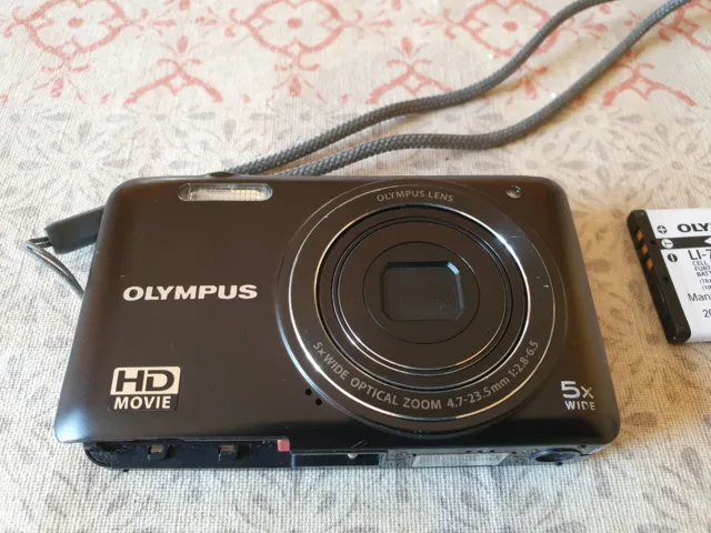 Appareil photo numérique ancien Olympus VG 130 noir