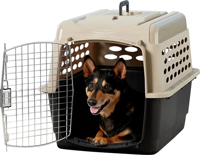 XHT Plastic Dog & Cat Kennel