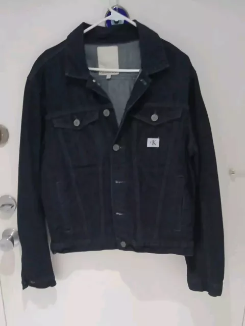 CALVIN KLEIN MENS DENIM JACKET DARK BLUE XL. Never Used.