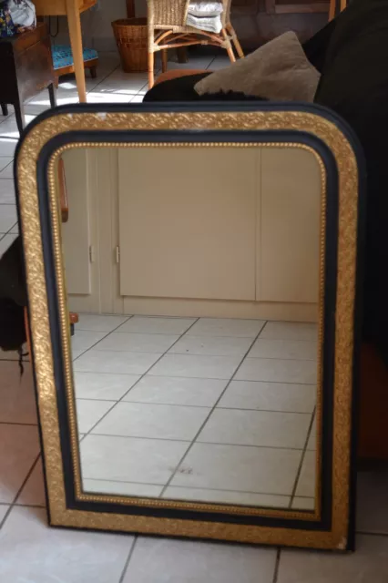 Miroir de cheminée d'époque et de style Napoléon III en bois et stuc doré 2