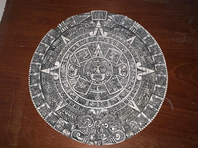 Calendario azteco da appendere diametro 35 cm, stampaggio, disco. Riproduzione