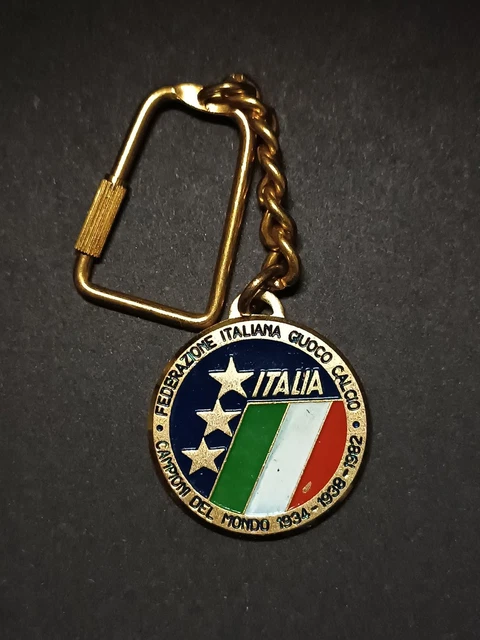 Pin’s Federazione Italiana Giuoco Calcio FIGC (Usato) a Carouge GE per