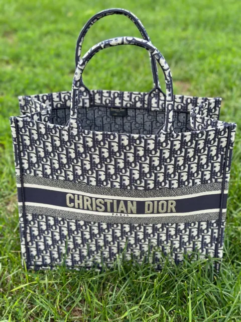 Dior BOOK TOTE PALMS NAVY BLUE & WHITE LIMITED ED LARGE 16x14  AUTHENTICITY CARD