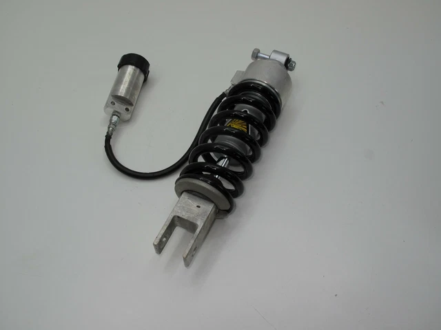 Pedane Anteriori Per Yamaha MT-09 (2017-2020), FZ09 (2014-2017), TRACER 900 (2016-2021) - In Lega Alluminio, Colore Cromo