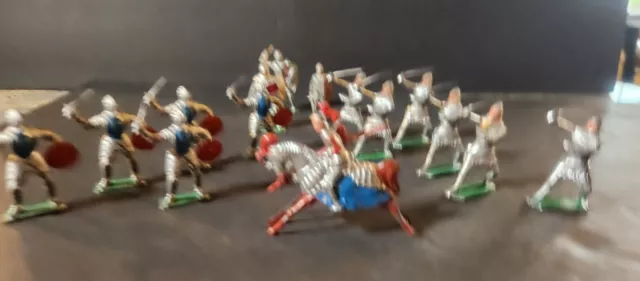 Collection Of 15 Vintage Lead Toy Soldiers - Knights (Barclay, Timpo, Britains)