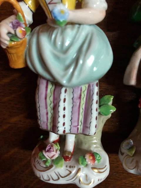 Figurines / personnages (la paire) en porcelaine de Sitzendorf (Allemagne Est) 1 8