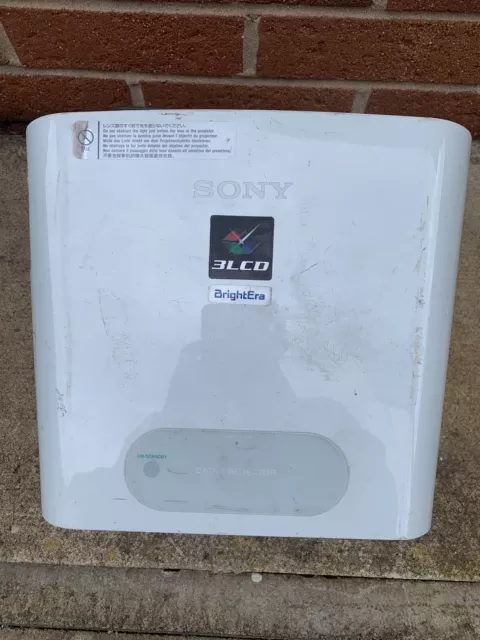 SONY VPL-EX5U 3 LCD PROJECTOR Only.