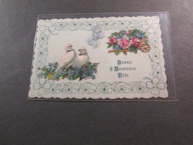 CARTE POSTALE / FANTAISIE / GAUFREE / DECOUPIS / BONNE ANNEE JE PENSE A