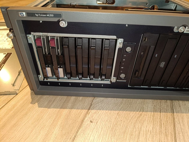 SERVER RACK HP Proliant ML350 G4 Ultra SCSI CPU Intel Xeon 3Ghz 2 caddy ...
