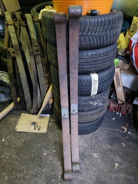 thumbnail image 2 of Leaf Spring Shackle & Hanger Nuts – Ford Escort MK1, Mexico, RS2000 – New 2 of 5