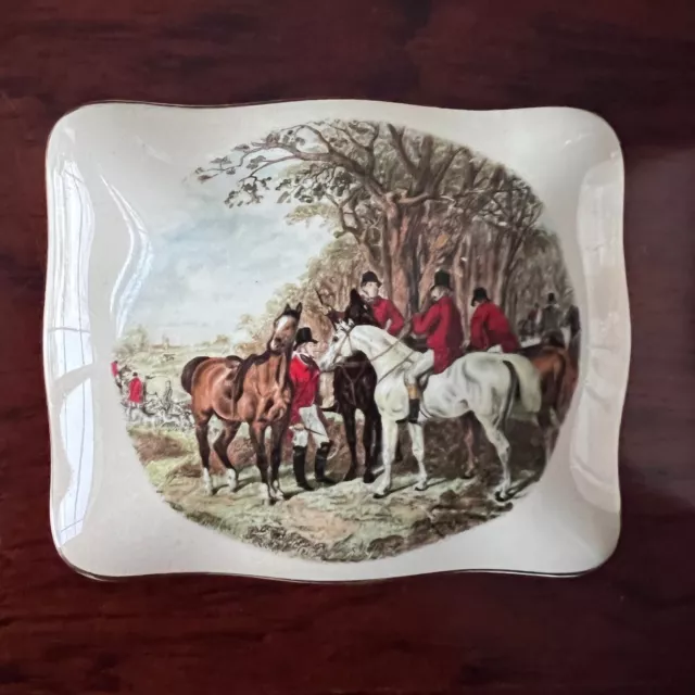 ROYAL WORCESTER SPODE PALISSY Bone China Trinket Box England Hunting Scene As Is