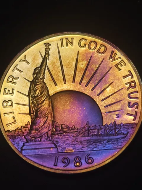 1986-S Statue Of Liberty Commemorative Half Dollar Rainbow Toned 2