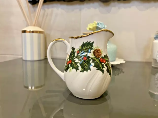 Queens ' Yuletide ' Fine Bone China Milk Jug Creamer - Made in England VGC