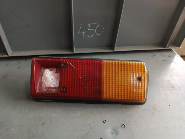 Johnston Fanale Posteriore Destro 40 43 88 – 11 – Ricambio Auto Senza Portalampada – Qualità Garantita