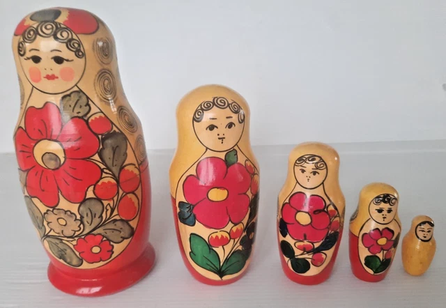 Matriochka 5 pièces traditionnelle bleu - cadeaux russes -T7026