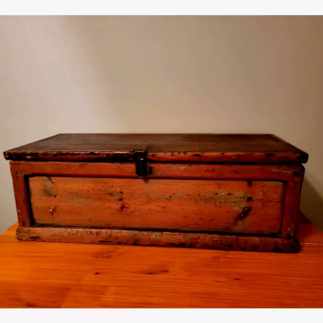 Rustic primitive Antique 1800's Carpenter Tool Chest storage Coffee Table Trunk