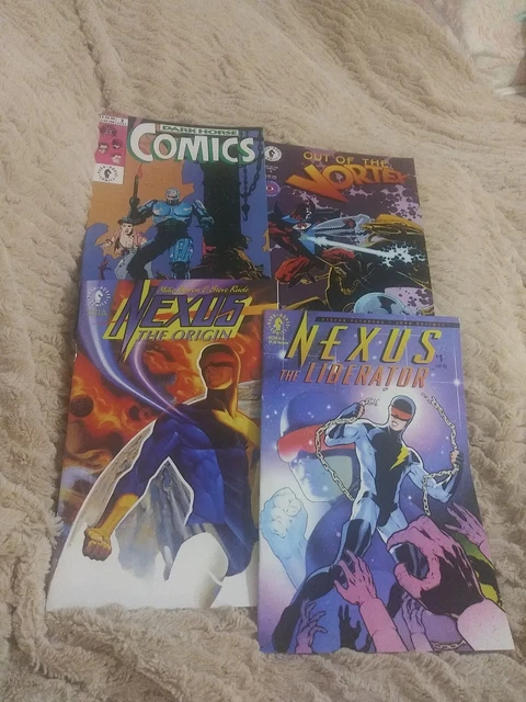 Dark Horse Comics/Lot 4: Nexus: the Origin & Liberator; Out of Vortex & Robocop