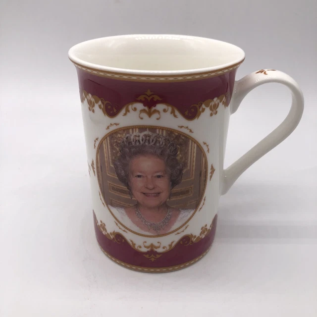 QUEEN ELIZABETH II Tea Coffee Cup Mug Diamond Jubilee 2012 Fine Bone