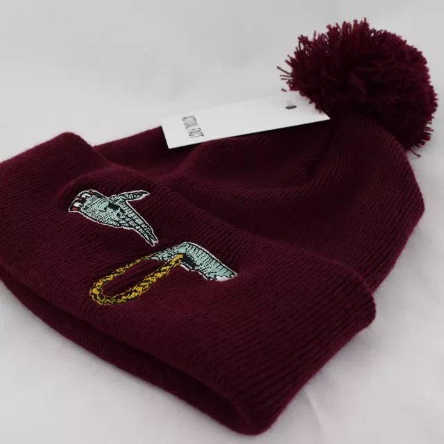 Chapeau beanie bourguignand Actual Fact Run The Jewels hip hop roll up bobble pom 3