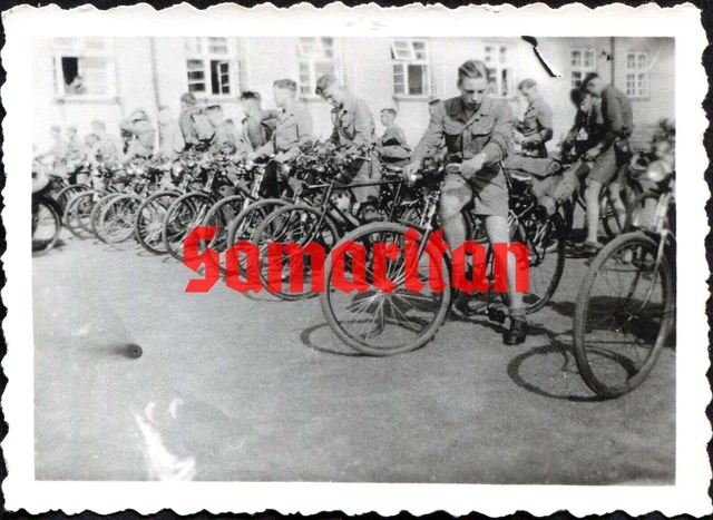 German Rinding Bycicles I9/33 WW2 ORIGINAL Photo Of German Wehrmacht Boy Scouts With Bicycles £ ...