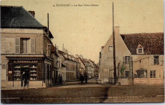 61 ECOUCHE - la rue Notre dame.