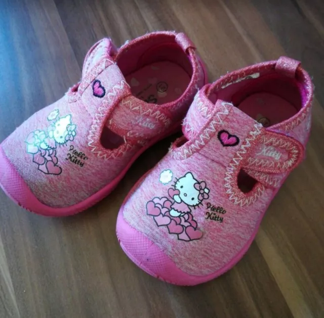 Hello Kitty Sneaker, Hausschuhe, Kindergartenschuhe Gr. 21