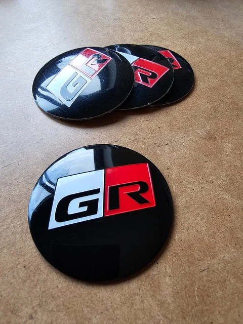 4 Adesivi Coprimozzo 80mm Con Bandiera USA - Emblemi In Alluminio Per Cerchi Auto, Camion E SUV (Argento E Nero)