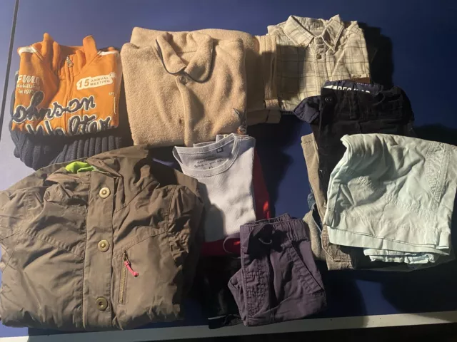 Garçon 4 ans - Lot de 17 vêtements TBE (réf. 10)