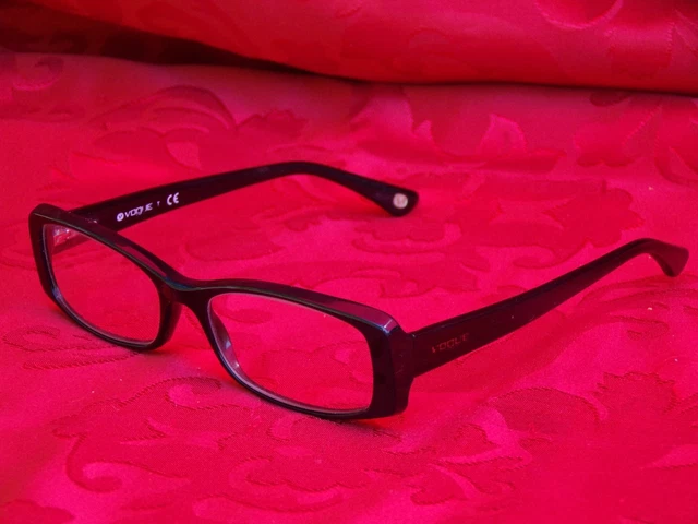 Montures Lunettes De Vue GUESS GU1462 - Couleur Vert/violet - Taille 49-15-130 - Occasion Bon état