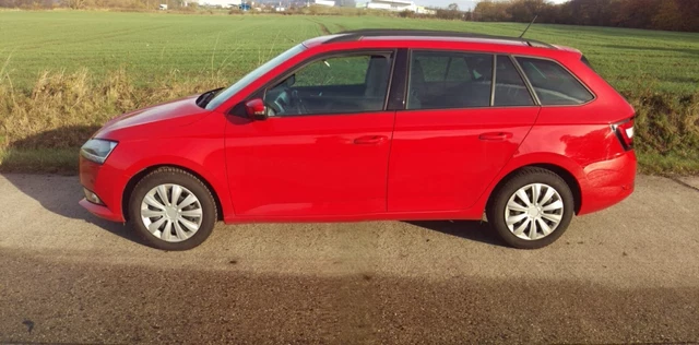 auto skoda fabia