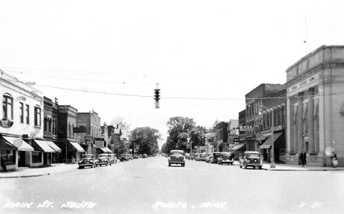 Main Street View Bank Romeo Michigan MI Reprint Postcard