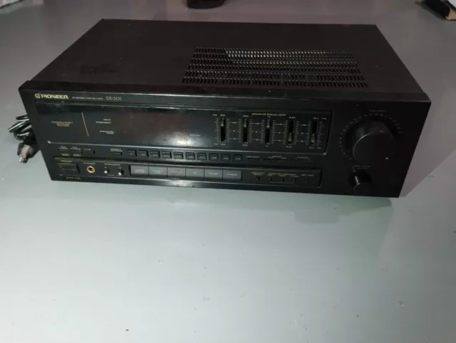 Pioneer SX-201 Stereo Receiver Graphic Equalizer AM/FM Tested - No Remote