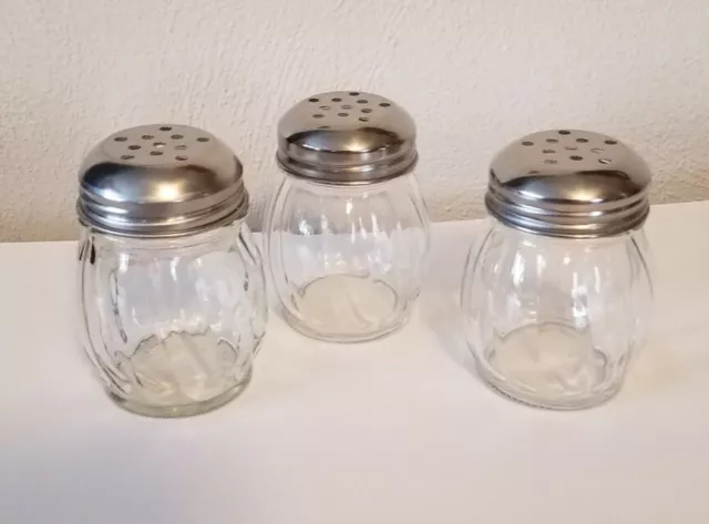 Parmesan Cheese / Hot Pepper Seed Shaker, Clear Glass Table Top Shaker Lot of 3