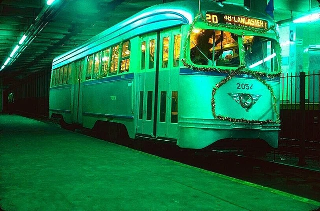 ORIGINAL KODACHROME SLIDE PTC PCC #2054 at 30 ST STATION PHILA. JANUARY 1979