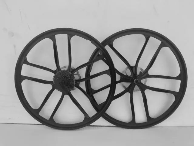 26 Inch Pair Magnesium Bike Wheels Front Rear 8 Shimano Speed 2 Disc Tool Kit