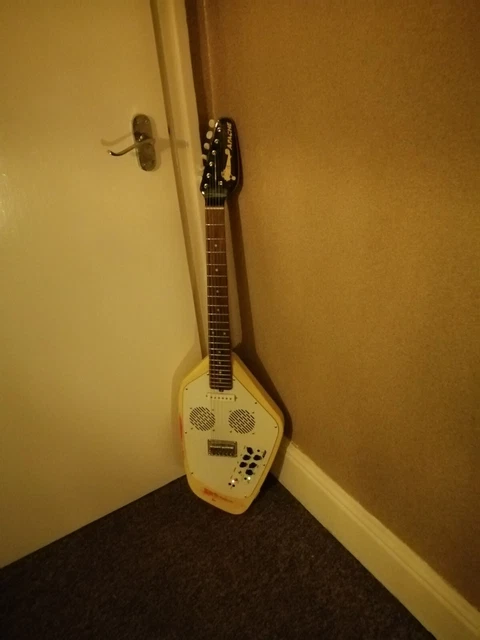 Vox Apache 2 electric guitar 4