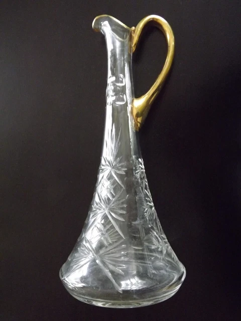 ancienne CARAFE en verre taillé