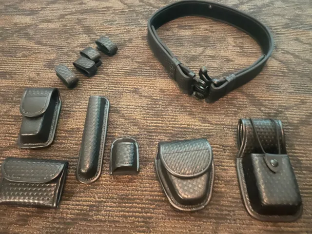 police duty belt size Large and attachments 