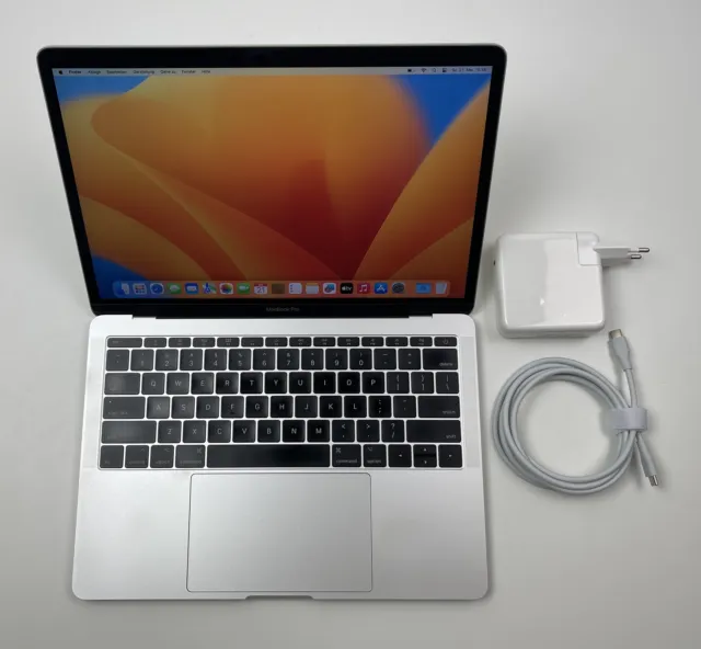 Apple MacBook Pro Retina 13,3“ i5 2,3 Ghz 256 GB SSD 8 GB Ram 2017 QWERTY