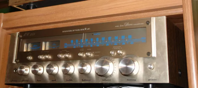 Schöner Marantz  MR 250 MW-FMHifi Stereo Hifi Receiver  MR250 im Holzgehäuse