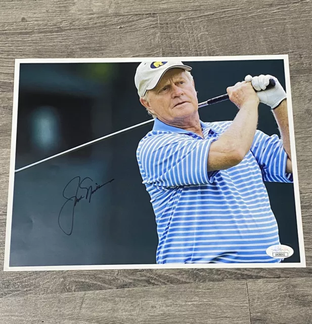 Jack Nicklaus Hand-Signed Autographed 8.5x11 Photo w/ JSA COA *THE GOLDEN BEAR*