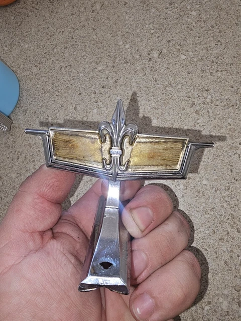 Original HOLDEN HJ HX HZ STATESMAN CAPRICE bonnet / hood ornament car badge