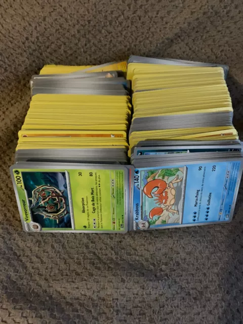 POKEMON    Lot de 100 Cartes pokèmon Sans Double Françaises + RARES et holo