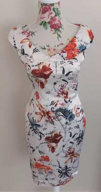 Cue Floral And Paisley Wiggle Pencil Dress White Satin Feel Size 8 -10.Retro