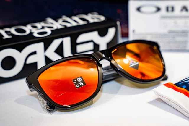 Occhiali Da Sole Valentino Rossi OAKLEY® Frogskins (lenti in tecnologia  PRIZM™)