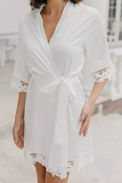 Le Rose Ladies Size S/M White Bridal Kimono Robe Sleepwear Belt 2