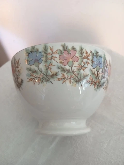 Bol Ancien En Céramique 14 Cm - Décor Floral Et Animalier - Vendu En L'état